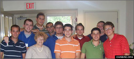 Greek Life Partners With Campus-Based Jewish Student Centers