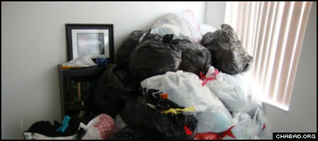 Florida Undergraduate Collects Clothes and Money for Haiti Victims